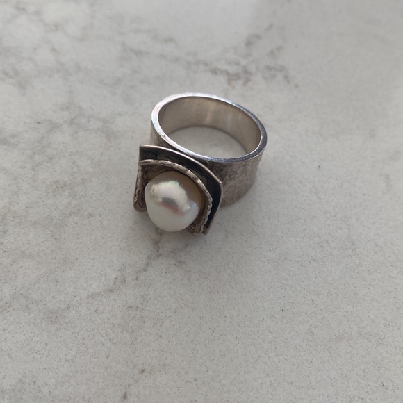 Silpada Pearl Ring - Picture 2 of 3